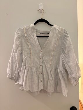 Zara Light Gray Striped Peasant Blouse with Button Front